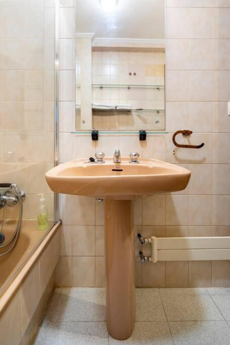 Apartamento Centro De Vigo Con Paking Gratuito Εξωτερικό φωτογραφία